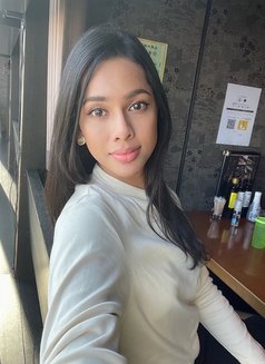 DEBORAH DELICIOUS MALAYSIAN CARAMEL DICK - Acompañantes transexual in Kuala Lumpur Photo 29 of 30