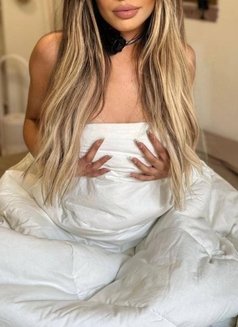 Jade - escort in Mauritius Photo 9 of 9