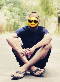 Decent Boy for Girls /Ladies - Male escort in Colombo Photo 1 of 1