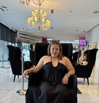 Decent Classy Curvy Yummy - escort in Manila