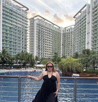 Decent Classy Curvy Yummy - escort in Manila