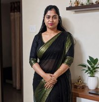 Decent Cute Homely Lady Available for Sx - puta in Hyderabad Photo 1 of 4