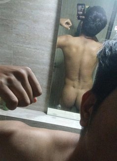 Decent Man - Male adult performer in Jaipur Photo 3 of 4