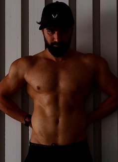 Dee alex - Male escort in Dubai Photo 2 of 4