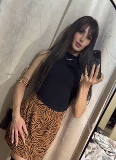 Dee Dee - Transsexual escort in Beirut Photo 12 of 12