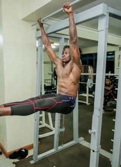 Dee Hunks - Male escort in Nairobi Photo 3 of 3