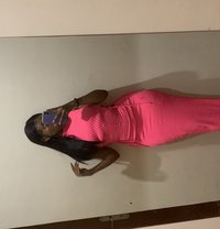 Dee - escort in Nairobi