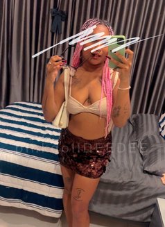 DeeDee - escort in Pattaya Photo 9 of 18