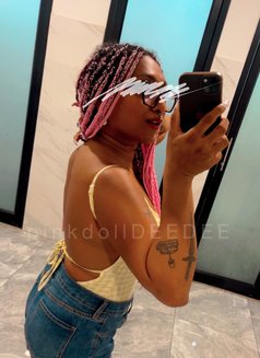 DeeDee - escort in Pattaya Photo 15 of 18