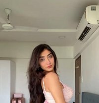 Deeksha Indian Vip Model - puta in Dubai