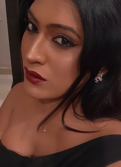 Deekshu - Transsexual escort in Bangalore Photo 22 of 22