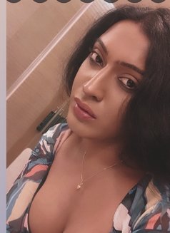 Deekshu - Transsexual escort in Bangalore Photo 19 of 22