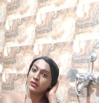 Deekshu - Acompañantes transexual in Bangalore