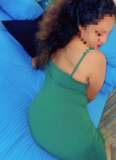 Deena Colombo - puta in Colombo Photo 14 of 15