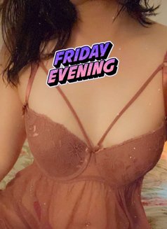 Deena - Transsexual escort in Kuwait Photo 2 of 2