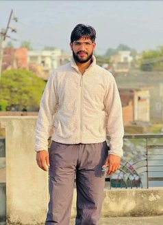 Deep - Male escort in Chandigarh Photo 1 of 6