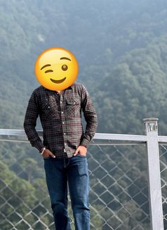Deep - Male escort in Gurgaon Photo 1 of 3