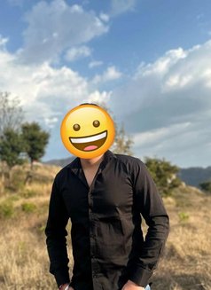 Deep - Male escort in Gurgaon Photo 3 of 3