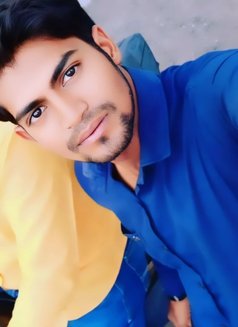 Deep - Acompañantes masculino in Nashik Photo 2 of 13