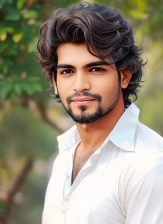 Deep - Acompañantes masculino in Nashik Photo 10 of 13