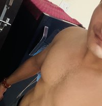 Deep - Male adult performer in New Delhi