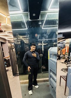 Deep - Male escort in New Delhi Photo 7 of 7