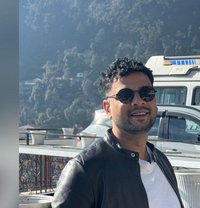 Deep - Male escort in Dubai