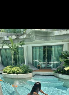 Deep Throat queen - escort in Bangkok Photo 2 of 3