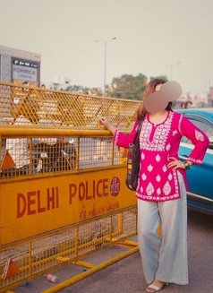 Deepa bisht Garhwali - Acompañantes transexual in Noida Photo 22 of 25