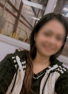 🦋Deepa Cam Session 🦋 & Direct🥂 Meet - puta in Bangalore Photo 2 of 14