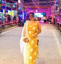 Independent cam provider - puta in Noida