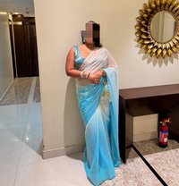 Independent Bhabhi for cam - escort in New Delhi