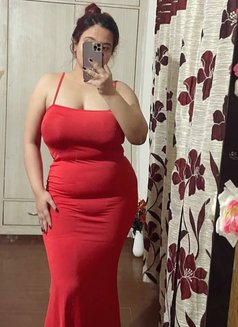 Milf for cam - escort in Mumbai Photo 1 of 2