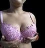 Webcam show Deepabhabhi housewife - adult performer in New Delhi Photo 2 of 9