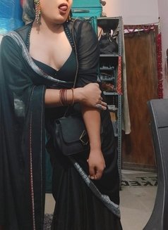 Deepa Mistres - Transsexual escort in New Delhi Photo 8 of 16