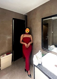 Fully hand cash service available - escort in Kathmandu Photo 1 of 2