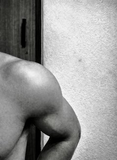 Deepak - Male escort in Ludhiana Photo 1 of 3