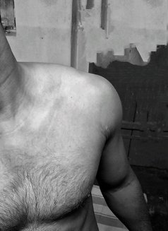 Deepak - Male escort in Ludhiana Photo 2 of 3
