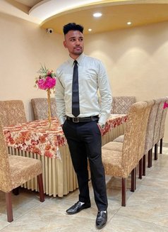 Deepak007 - Male escort in New Delhi Photo 4 of 4