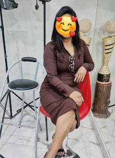 Deepali - escort in Bangalore Photo 2 of 6