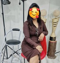 Deepali - puta in Bangalore