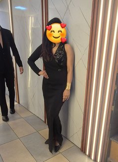 Deepali - escort in Bangalore Photo 5 of 5