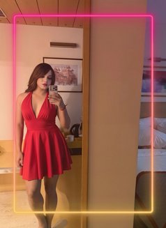 Deepanita - Transsexual escort in New Delhi Photo 14 of 14