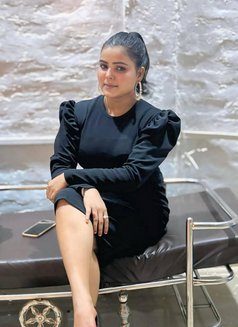 Deepika call girl - escort in Kolkata Photo 7 of 9