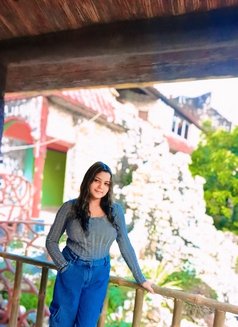 Deepika call girl - escort in Kolkata Photo 9 of 9