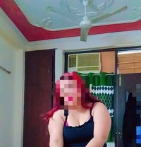 Kaveri singh Cam & real meet - escort in Gurgaon Photo 4 of 5