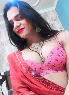 Deepika Deepu - Transsexual escort in Hyderabad Photo 9 of 9
