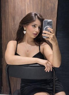 Deepika - escort in Mumbai Photo 1 of 1