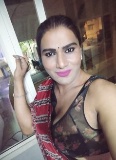 Deepika - Transsexual escort in Bangalore Photo 1 of 4