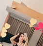 Deepika escorts independent girl - puta in New Delhi Photo 19 of 19